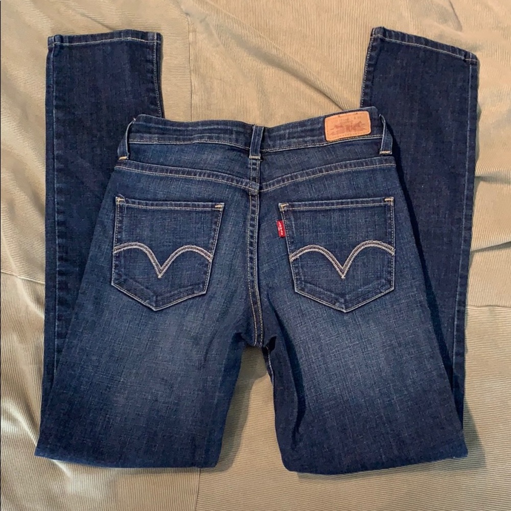 Levi’s mid rise skinny jeans